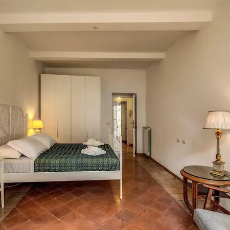 Campo Di Fiori 2 Bedroom Via Giulia Roma