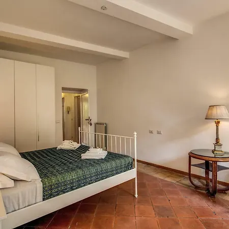 Campo Di Fiori 2 Bedroom Via Giulia * Roma